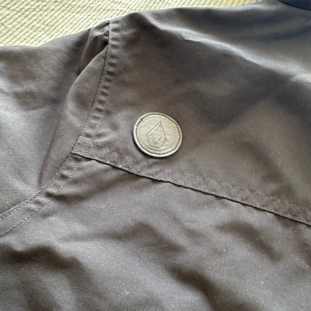 Volcom rain jacket windbreaker - Picture 5 of 5